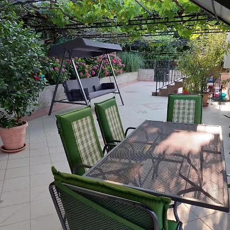 Sanja 公寓 奥帕提亚